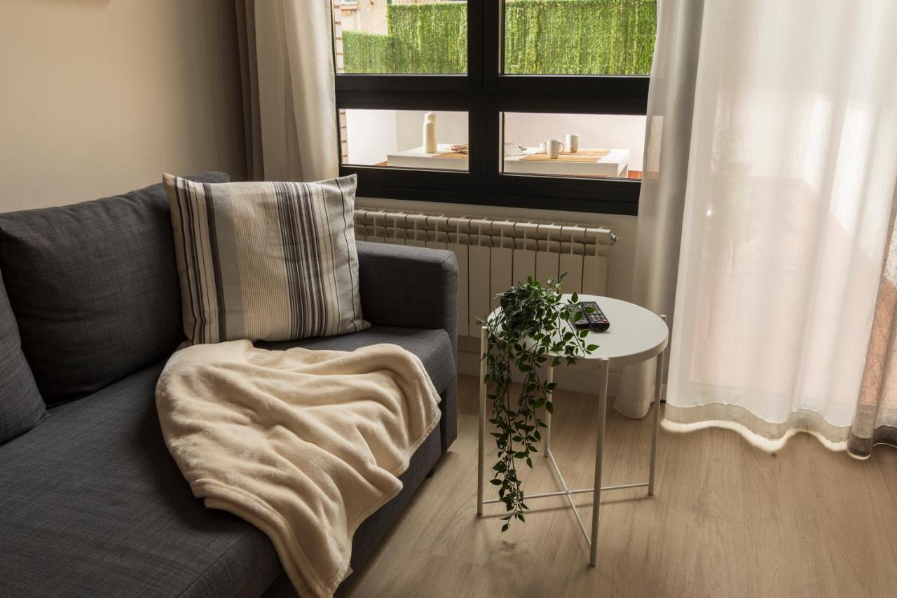 La Terraza De La Vega - Ubicacion Inmejorable , Wifi , Terraza Y Parking Gratuito *